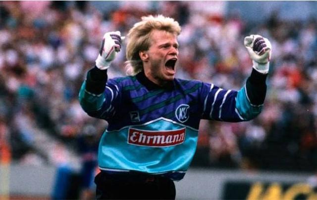 脚后跟射门 脚后跟射门