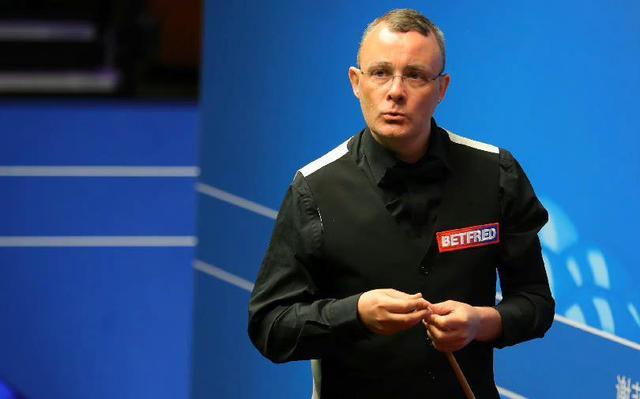 埃尔和中场 埃尔和中场