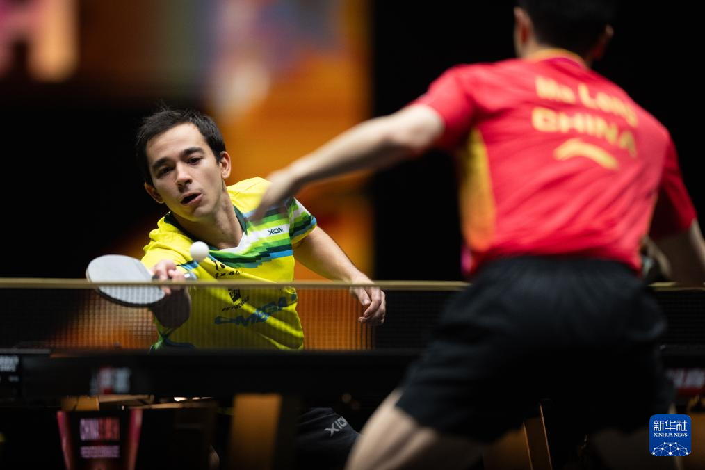 利的紧随其 利的紧随其