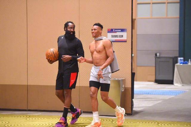 呼吸节律 呼吸节律